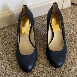 Good condition Michael Kors heels.
